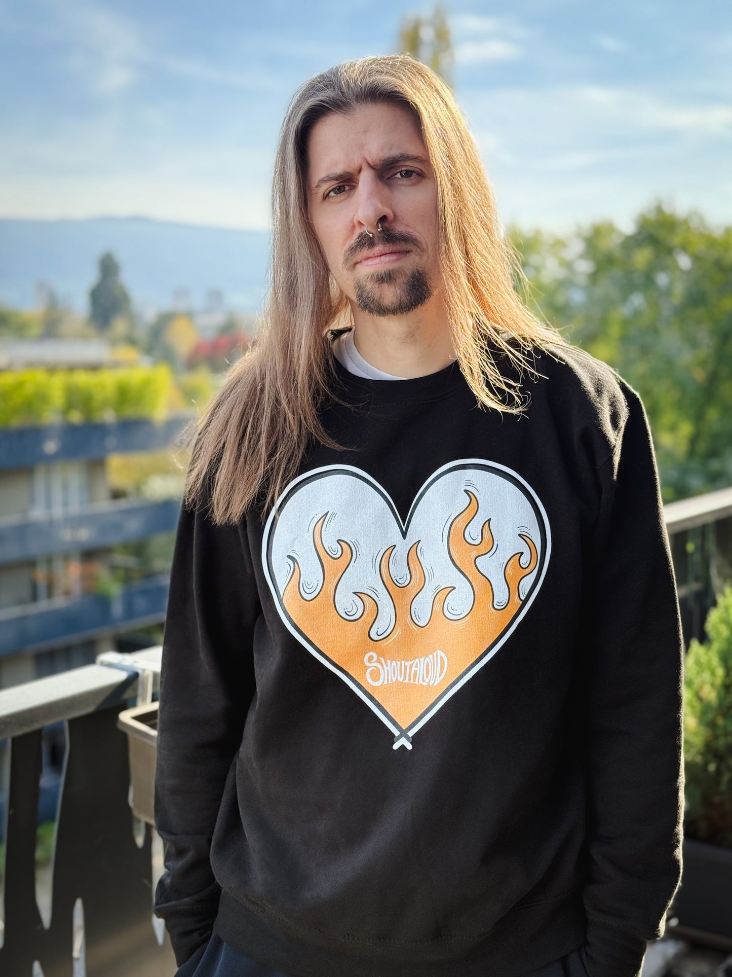 Crackling Yellow Heart Sweatshirt – Unisex