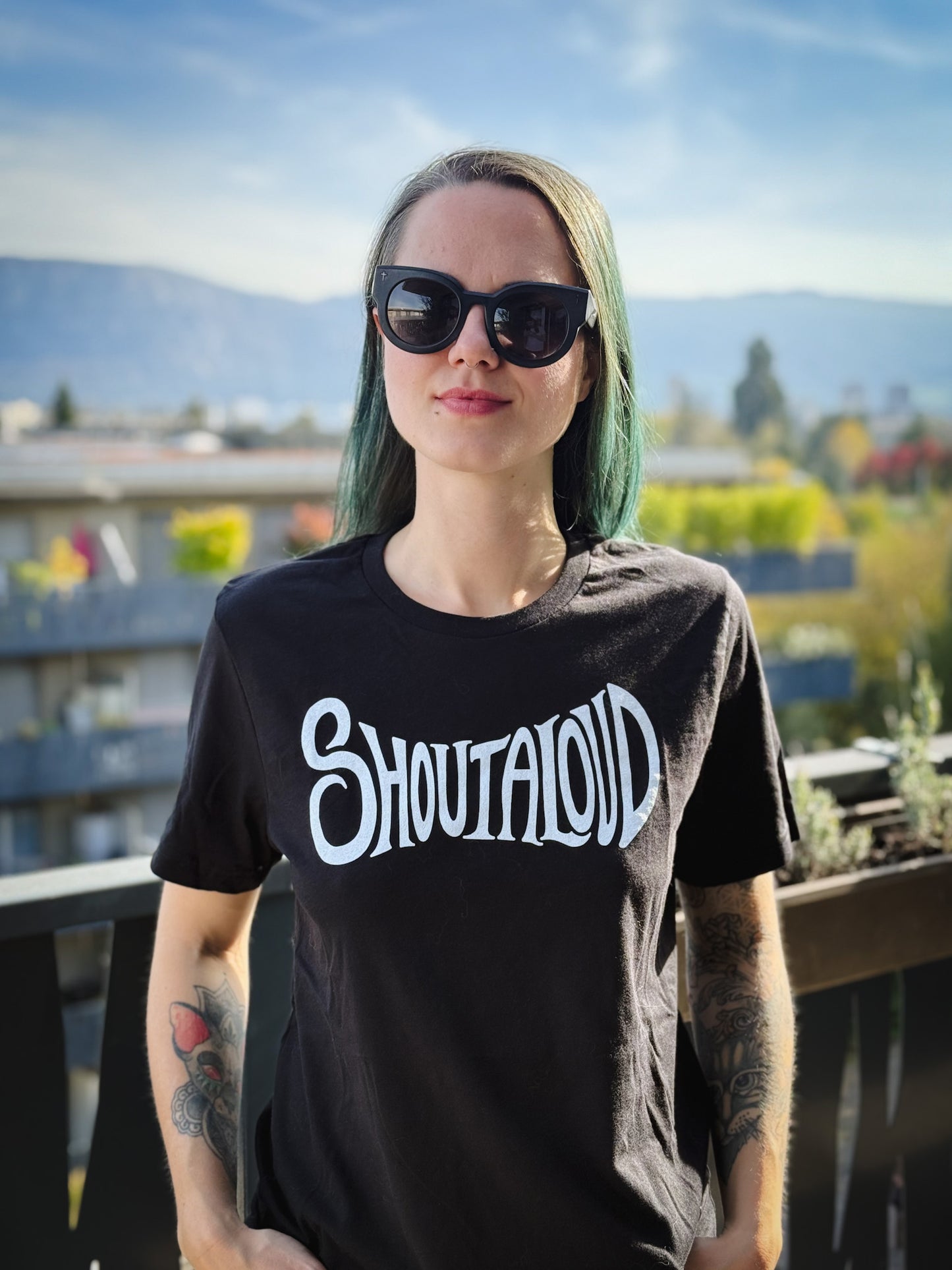 Shout Aloud Logo T-shirt – Unisex